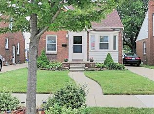 24850 Wyland St, Center Line, MI 48015