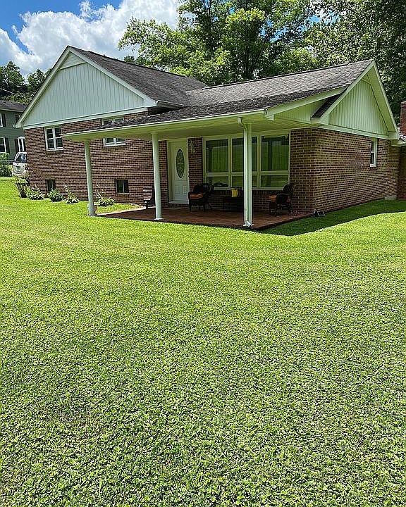 1st image of 134 Triple Court Dr