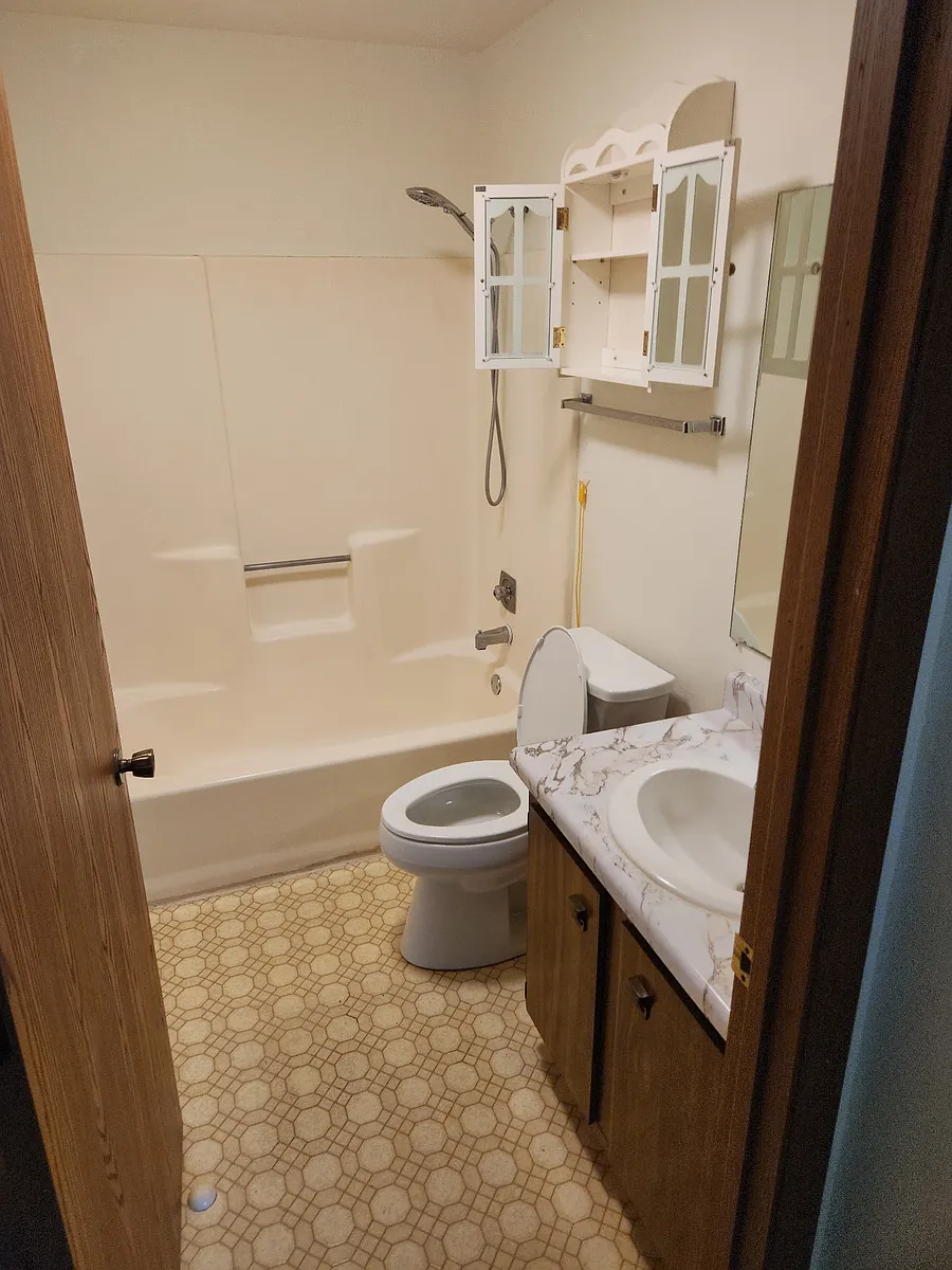 Building Photo - 771 McKinley Ave #4