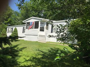 18 Brook St, Sabattus, ME 04280