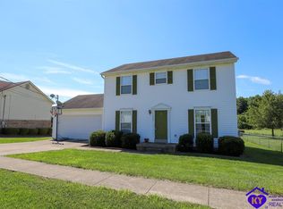 826 Edgebrook Dr, Vine Grove, KY 40175