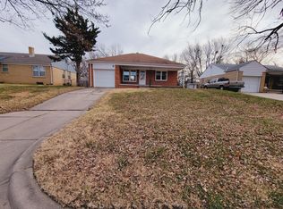 1106 S Inverness Dr, Wichita, KS 67218