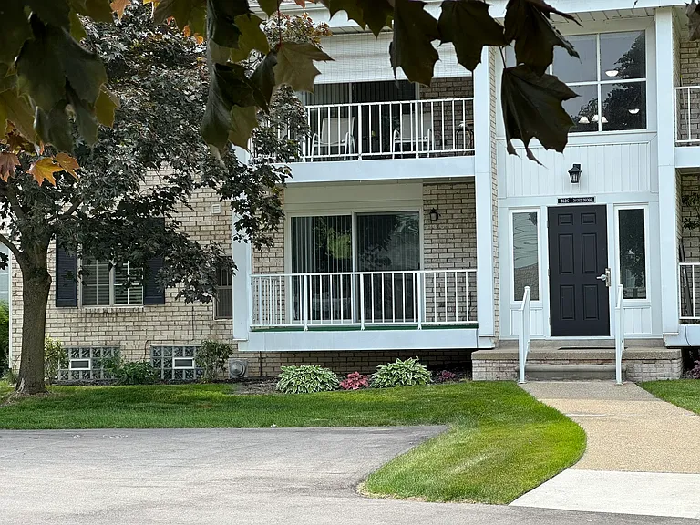 Outdoor - facing Balcony