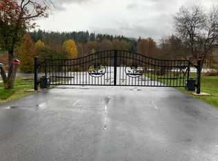 1 Elsie Peak Ct, Pinehurst, ID 83850