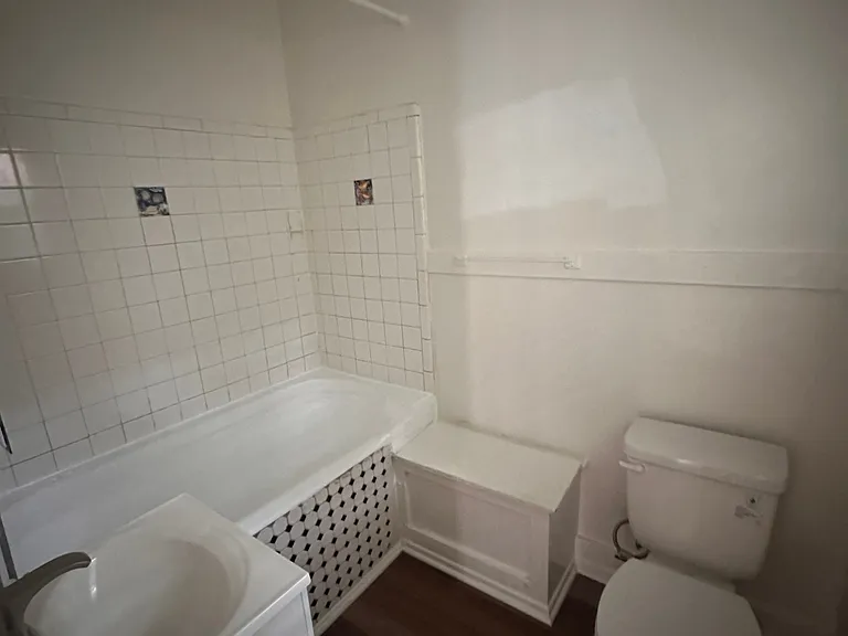 435 Rose Ave #11A — Photo 6