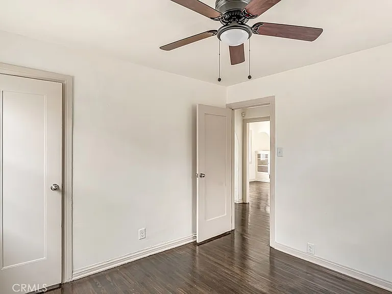 1515 E Walnut Way — Photo 12