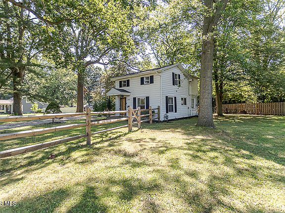 3rd image of 362 Dulton Dr