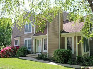 4 Dorset Ln, Bedminster, NJ 07921