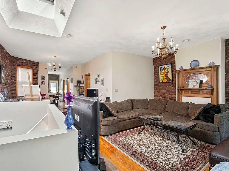67-3 Baldwin St #673 — Photo 6