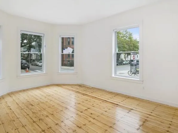 22 Magazine St, Cambridge, MA