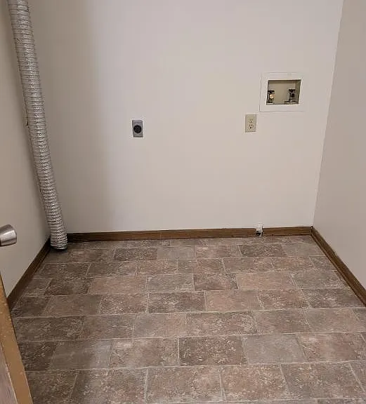 9204 Central St — Photo 15