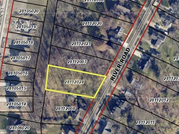 281-12 River Rd #24, Olmsted Falls, OH 44138