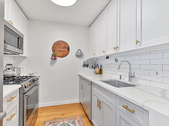 4th image of 444 E 84th St APT 8G