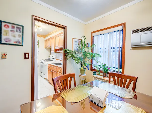 196-57 69th Avenue image 7 of 17