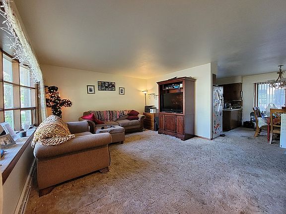 4th image of 830 Wellington Dr