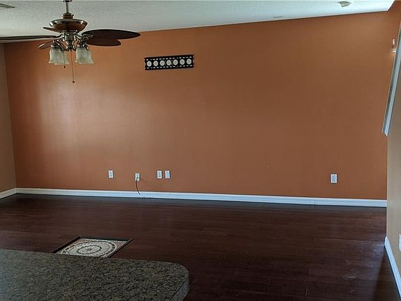 3rd image of 2032 Portcastle Cir #4
