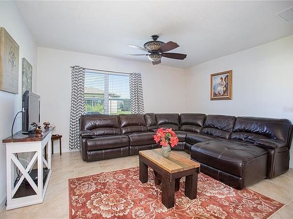 4th image of 1686 Bay Breeze Dr