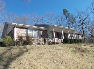 211 Mollie Dr, Selmer, TN 38375