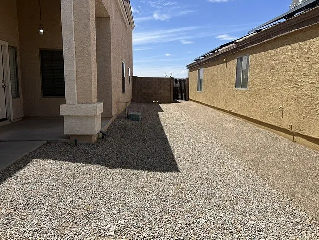 23382 N Wilderness Way — Photo 2