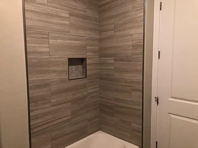 1302 Belfair Dr — Photo 4