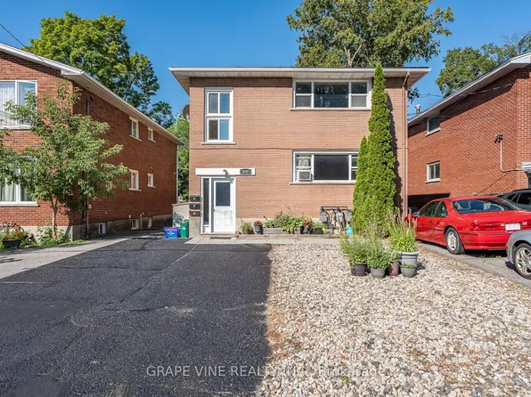 898 Watson St, Ottawa, ON K2B 6B9
