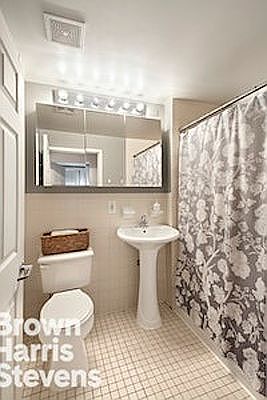 5th image of 279 W 117th St APT 6L