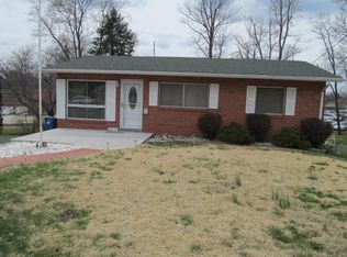 1601 Ridgewood Dr, Jefferson City, MO 65109