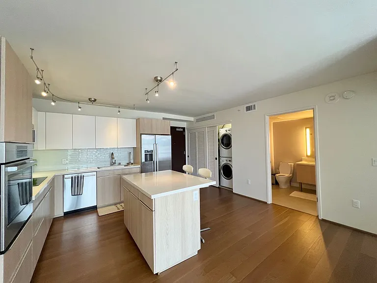 888 Kapiolani Blvd #3712 — Photo 1