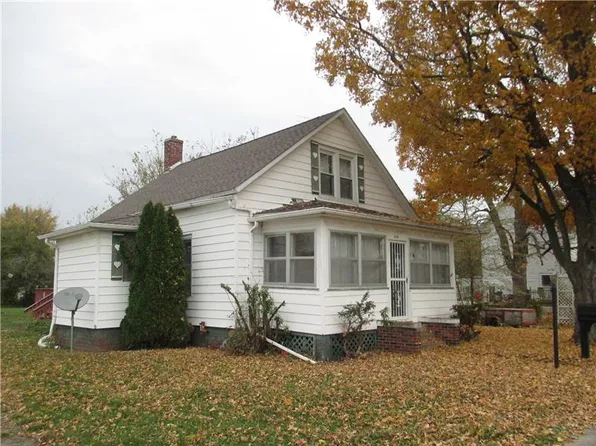 618 W 1 1/2 Ave, Monmouth, IL 61462