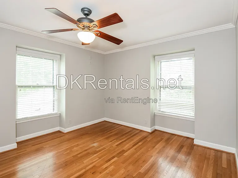 1176 Hampton Hall Dr NE — Photo 15