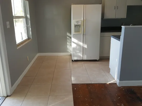 532 W De Soto St, Clermont, FL 34711