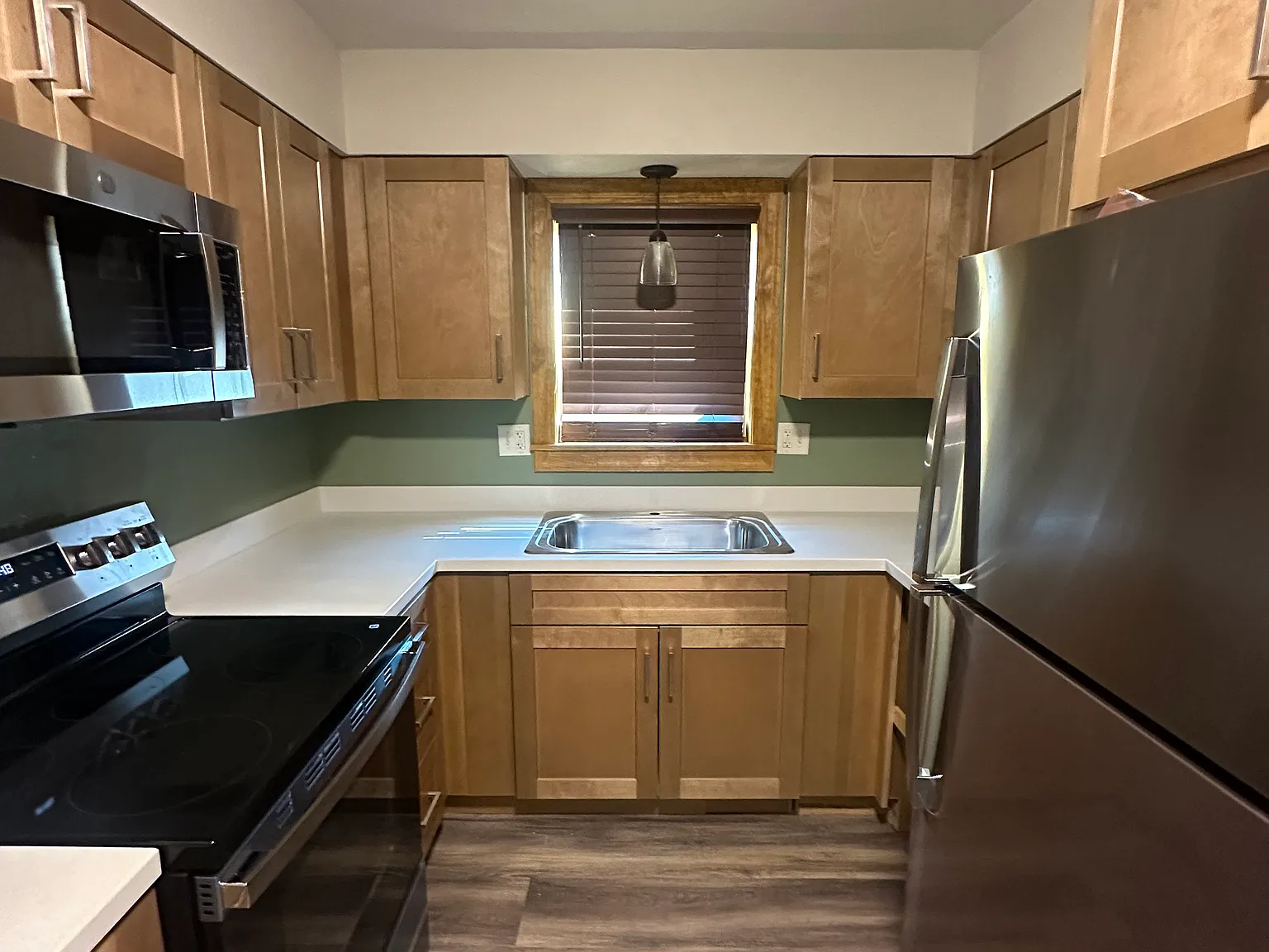 2 bed, 710 sqft, $750 — Photo 3