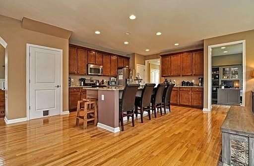 5th image of 88 Farrington Ave