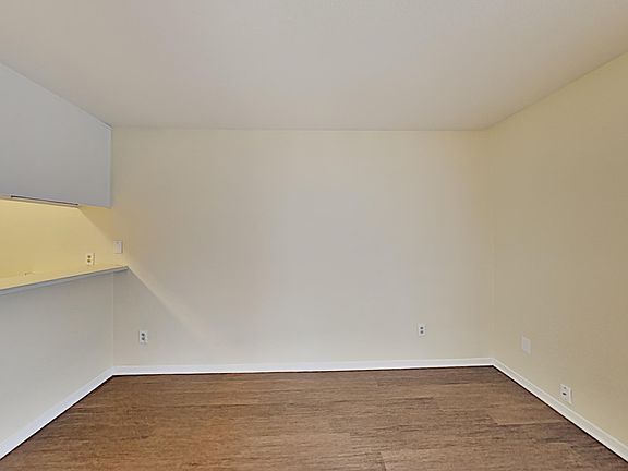 3rd image of 7456 Sandalwood Dr APT 4
