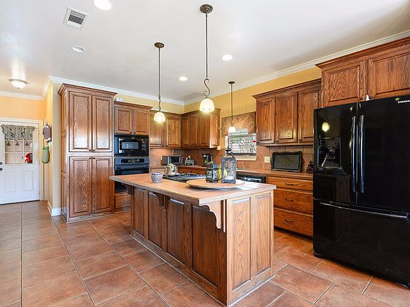 4th image of 34154 Fountain View Dr