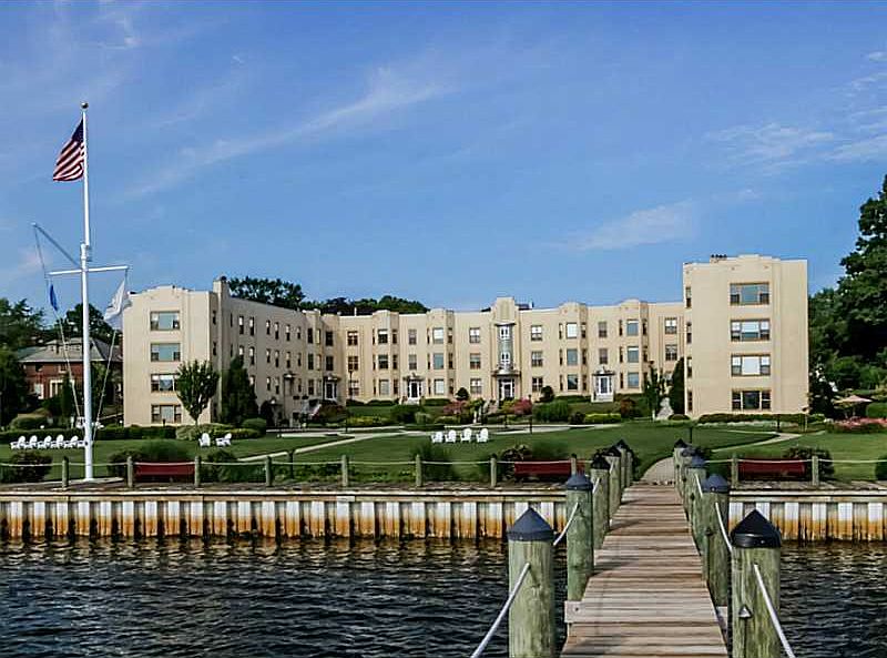 1st image of 1180 Narragansett Blvd APT F4