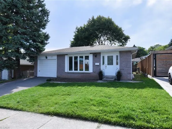 1327 Janina Blvd, Burlington, ON L7P 1K5
