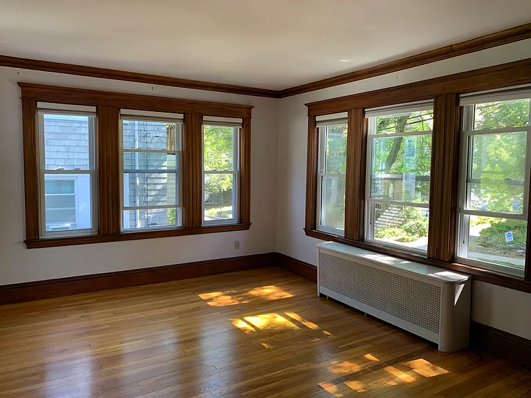 63 Newport St — Photo 1