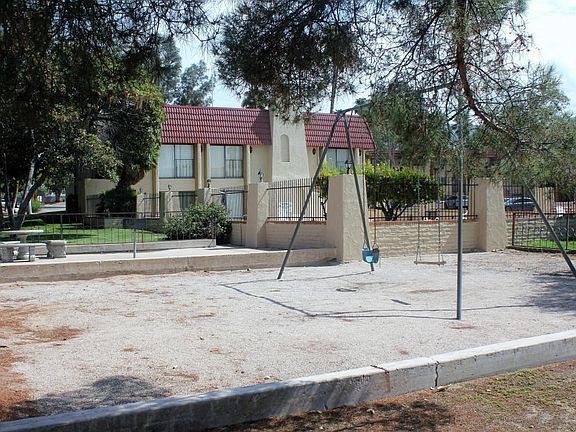 2nd image of 6365 N Barcelona Ln