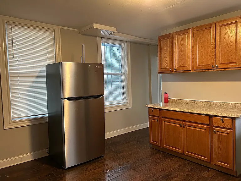52 Old Morton St #1 — Photo 7