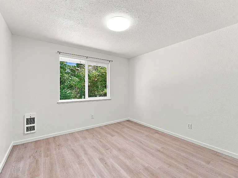 7100 Hawks Prairie Rd NE #A — Photo 14
