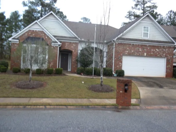 359 Fairways Dr, Macon, GA 31220
