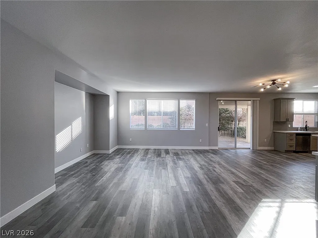 3 bed, 2.5 bath, 1918 sqft, $2,750 — Photo 3