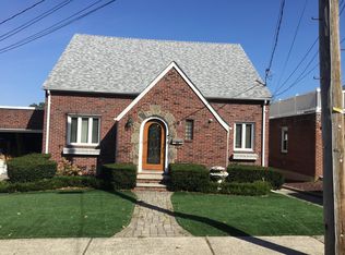 81 Roderick Ave, Staten Island, NY 10305