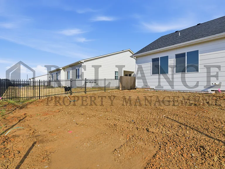 5249 N Pinecrest St — Photo 8