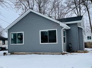 1795 Beechmont St, Keego Harbor, MI
