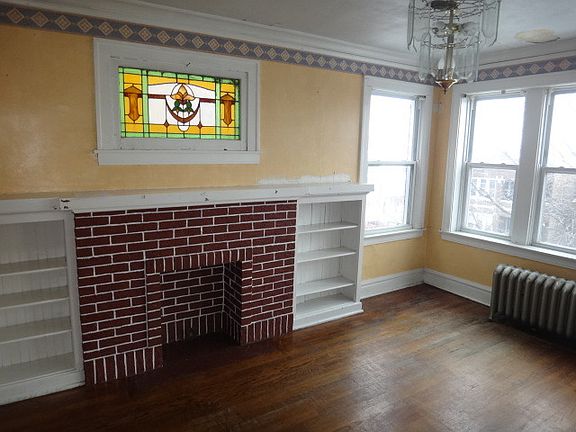 4th image of 1635 S 48th Ct