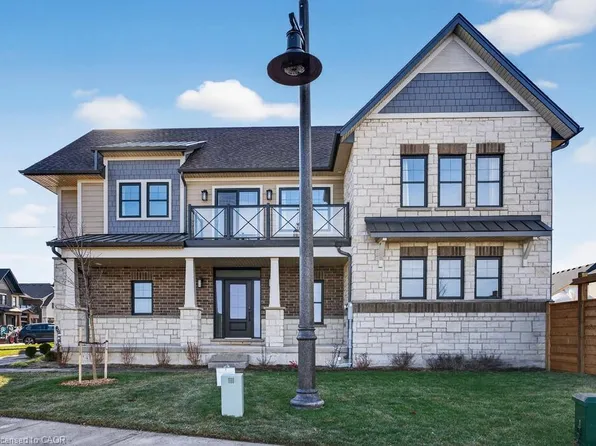 100 Watershore Dr #7, Hamilton, ON L8E 0C1