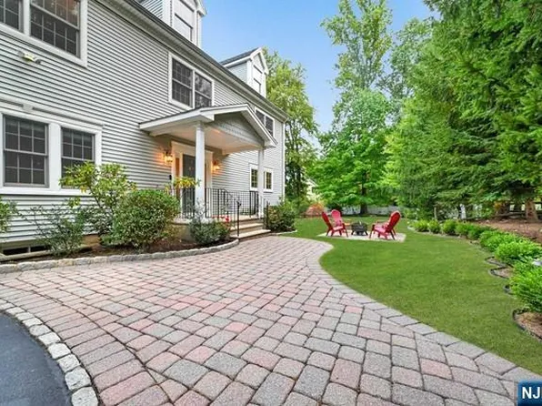 280 Airmount Ave, Ramsey, NJ 07446