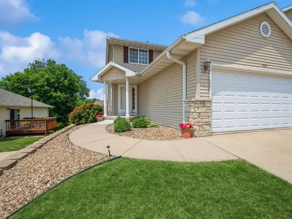 3516 Stoneview Cir SW, Cedar Rapids, IA 52404